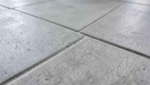 fuga do płytek betonowych