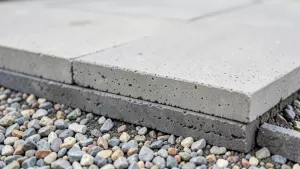Układanie płyt betonowych cena