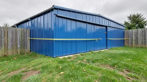 garaż blaszany jaka odległość od granicy