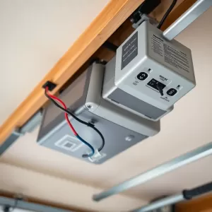 Ile kosztuje montaż napędu do bramy garażowej