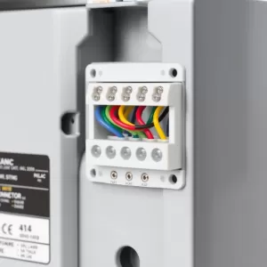 Jak podłączyć napęd bramy dwuskrzydłowej FAAC 414