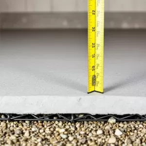 Jaka grubość posadzki w garażu