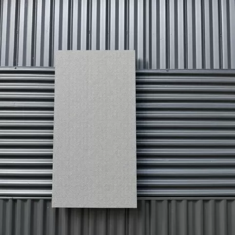 Jakim styropianem ocieplić garaż blaszany