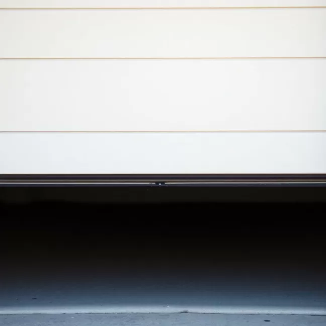 Malowanie drzwi garażowych cena