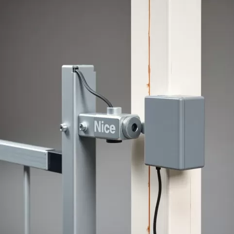 Montaż napędu bramy dwuskrzydłowej Nice