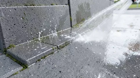 mycie płyt betonowych