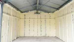 pianka do ocieplenia garażu blaszanego