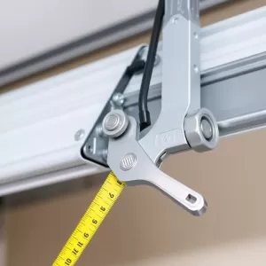 Zmiana wysokości bramy segmentowej